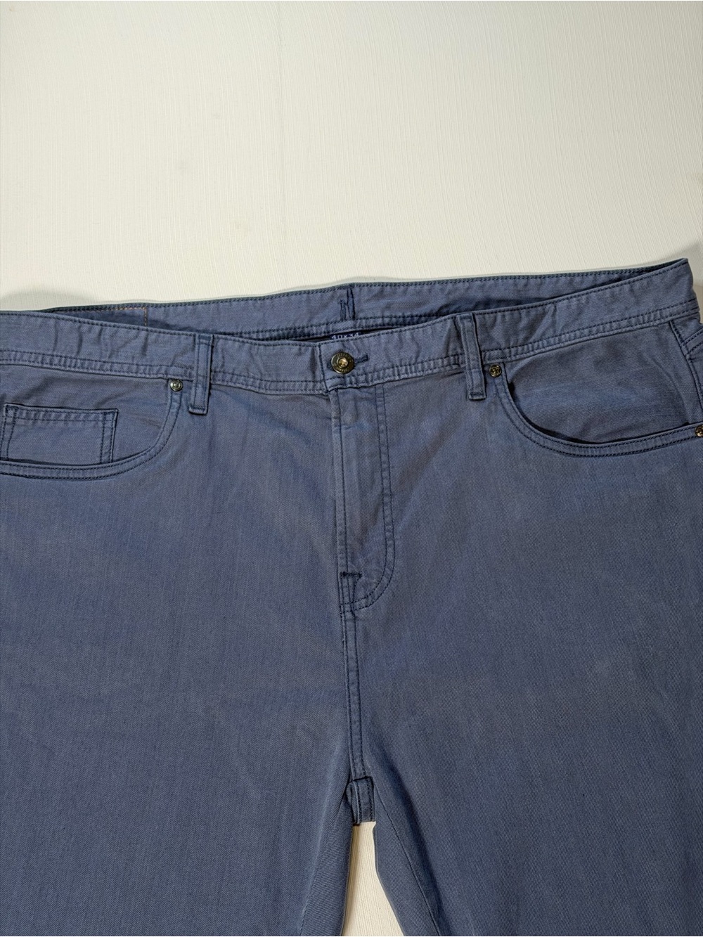 johnnie-O Men's Slate Blue Relaxed Jeans